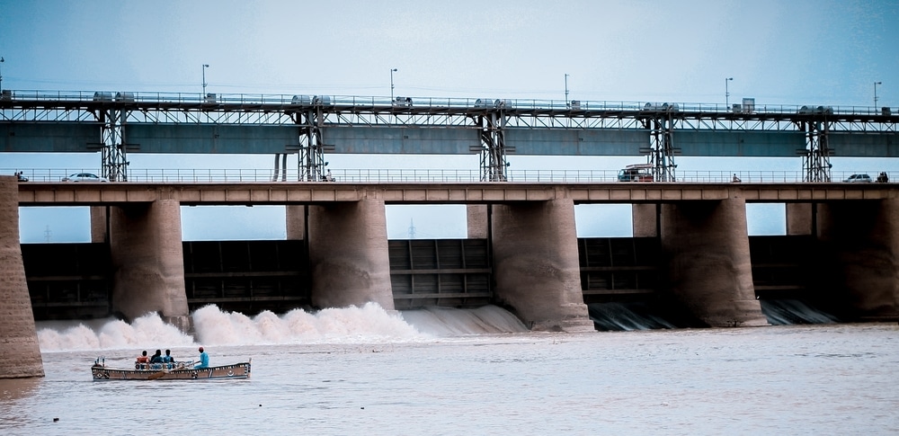 Hydropowered countries suffer higher levels of poverty, corruption and debt, Sussex professor finds